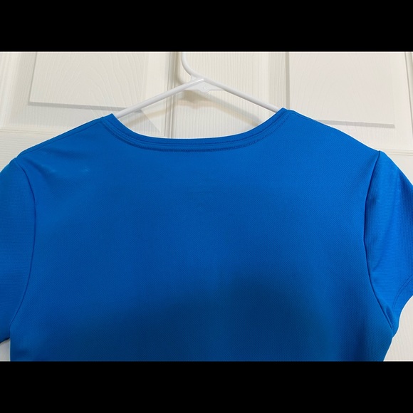 BLUE NIKE DRI-FIT T-SHIRT!! - Picture 5 of 9